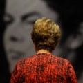 cnneeのブラジルのdilmaのrousseffのjuicioの政治家