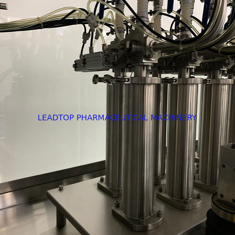 700kg 重量回転式自動液体ボトル詰め機 6 Kw 電力消費 CE 認証